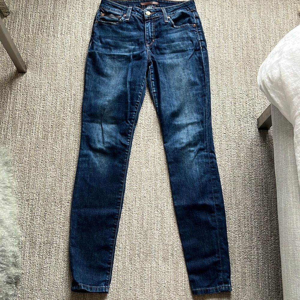 Joe’s Flawless The Icon Mid Rise Skinny Jeans